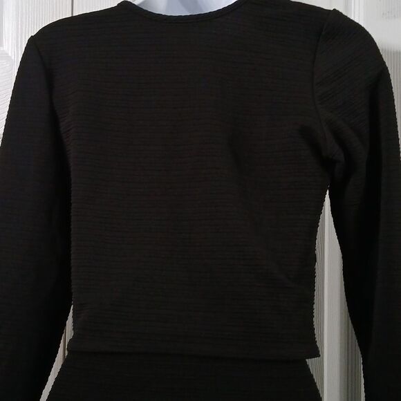 Snap black 2 pc skirt set Long sleeve top and pull on skirt  Sz M/L  NWOT - Picture 8 of 10